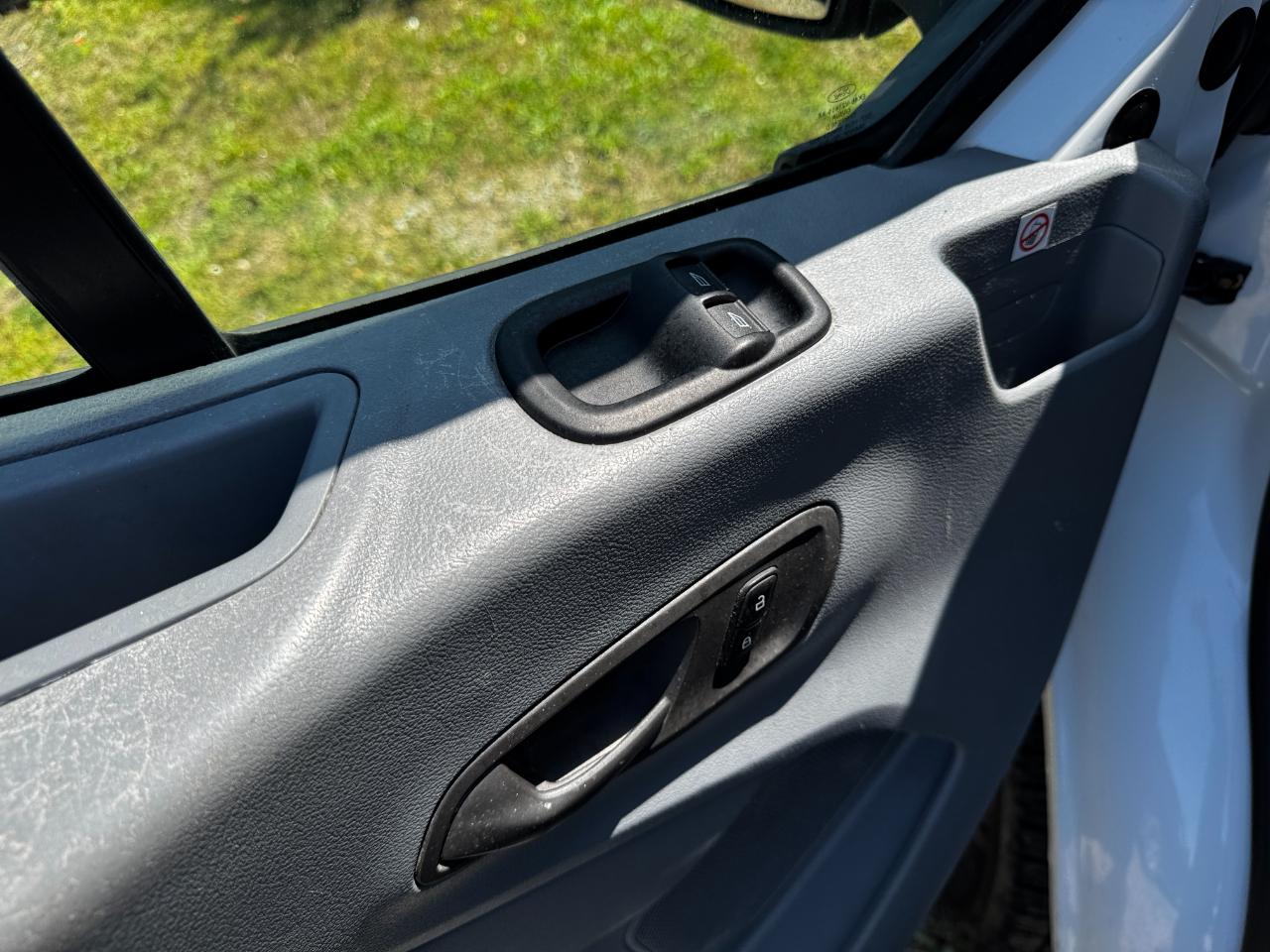 Ford Transit Passenger Wagon T-350 148" Low Roof XLT Swing-Out RH Dr 2019