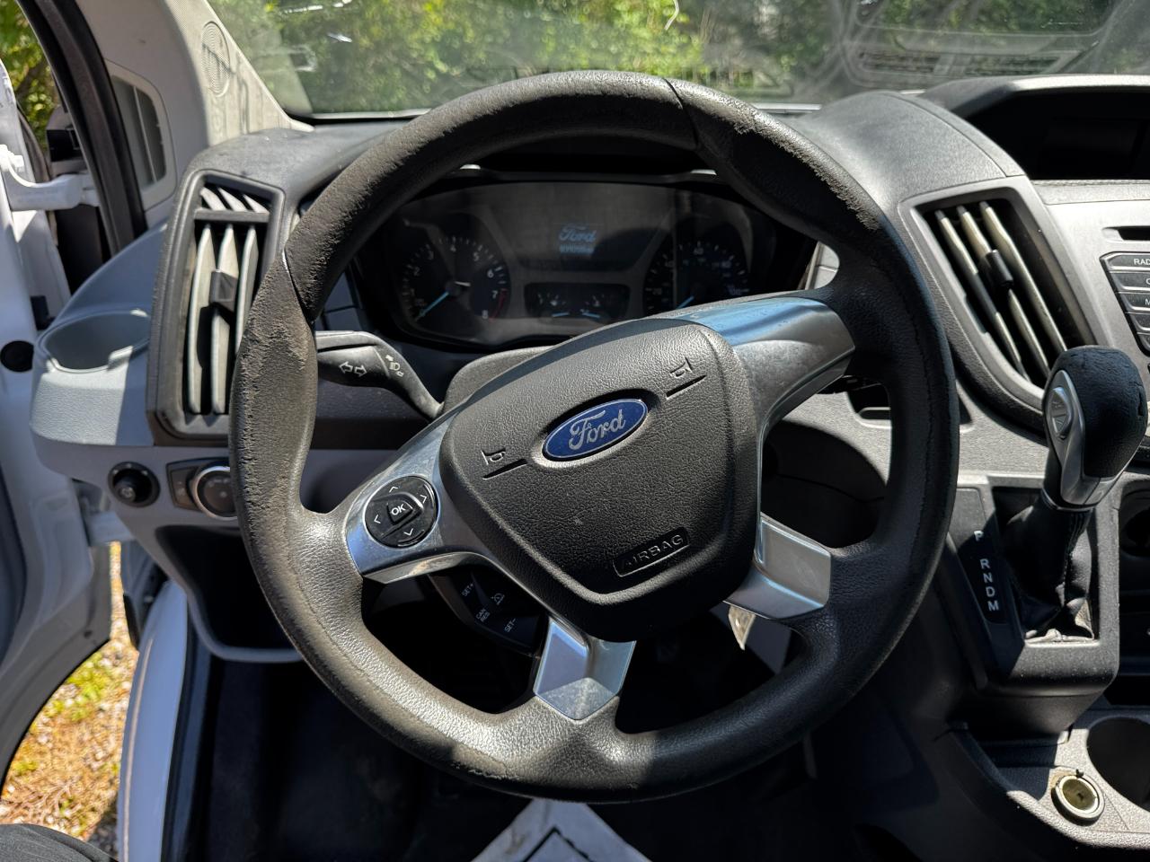 Ford Transit Passenger Wagon T-350 148" Low Roof XLT Swing-Out RH Dr 2019