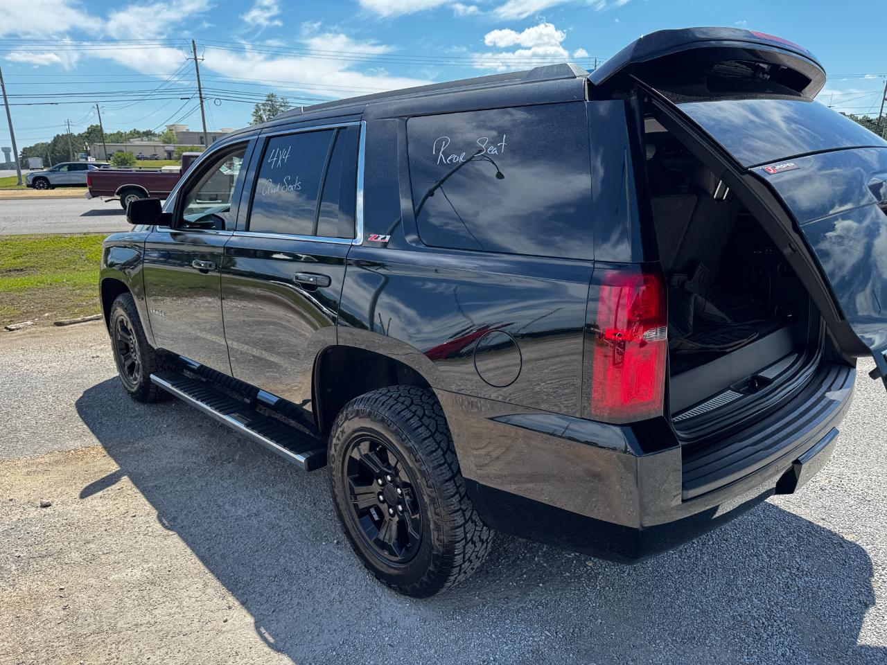 Chevrolet Tahoe 4dr 4WD Z71 2015