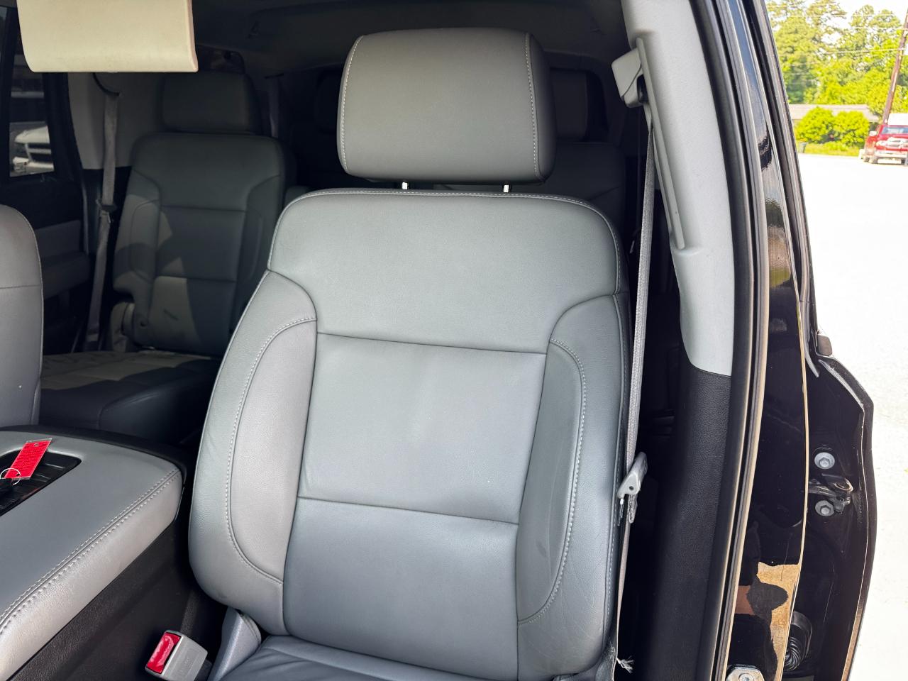 Chevrolet Tahoe 4dr 4WD Z71 2015