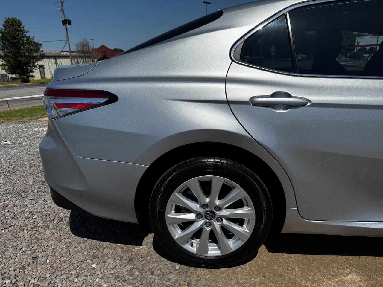 Toyota Camry LE Auto (Natl) 2020