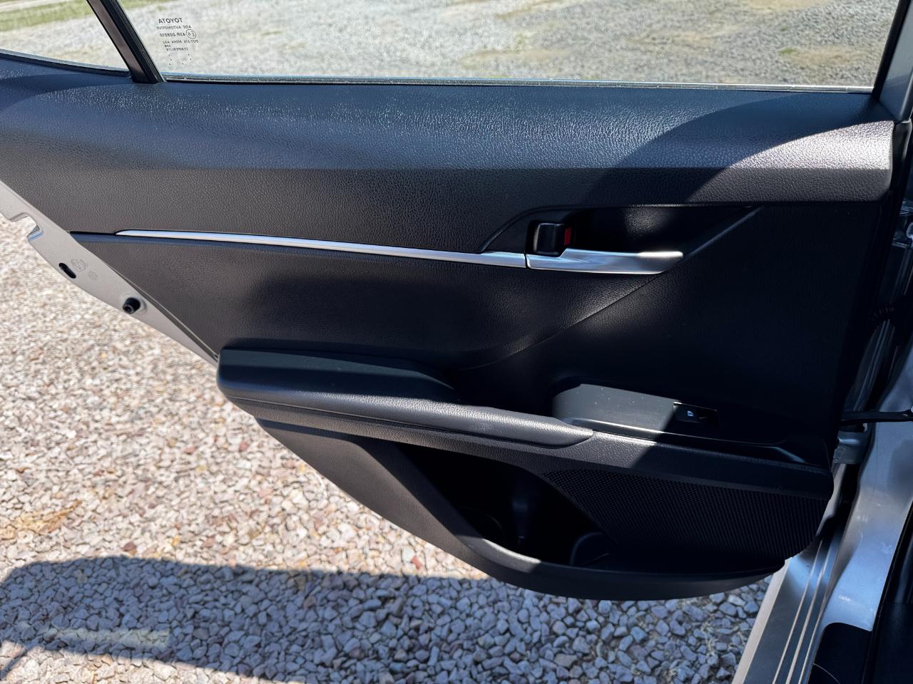 Toyota Camry LE Auto (Natl) 2020