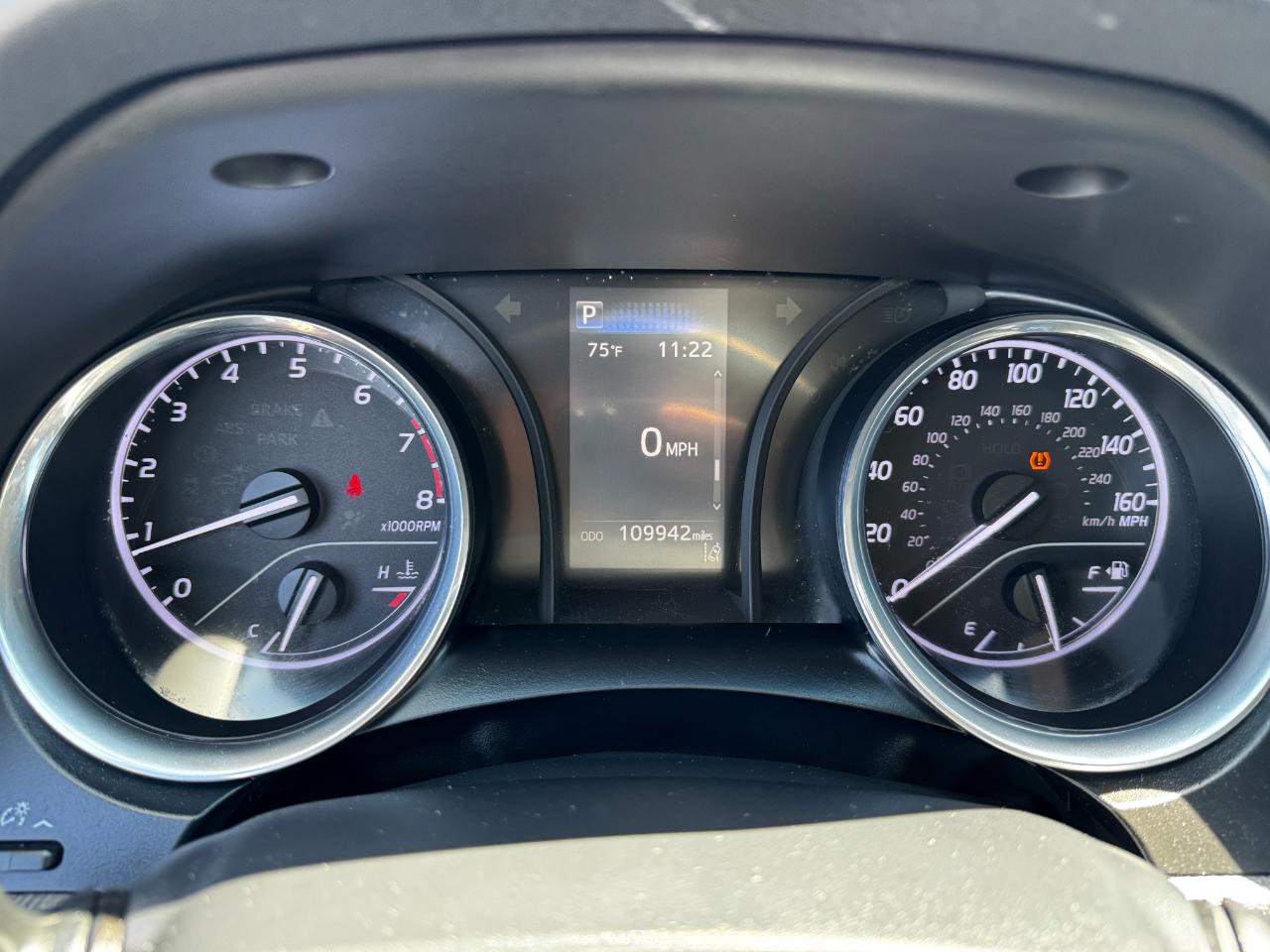 Toyota Camry LE Auto (Natl) 2020