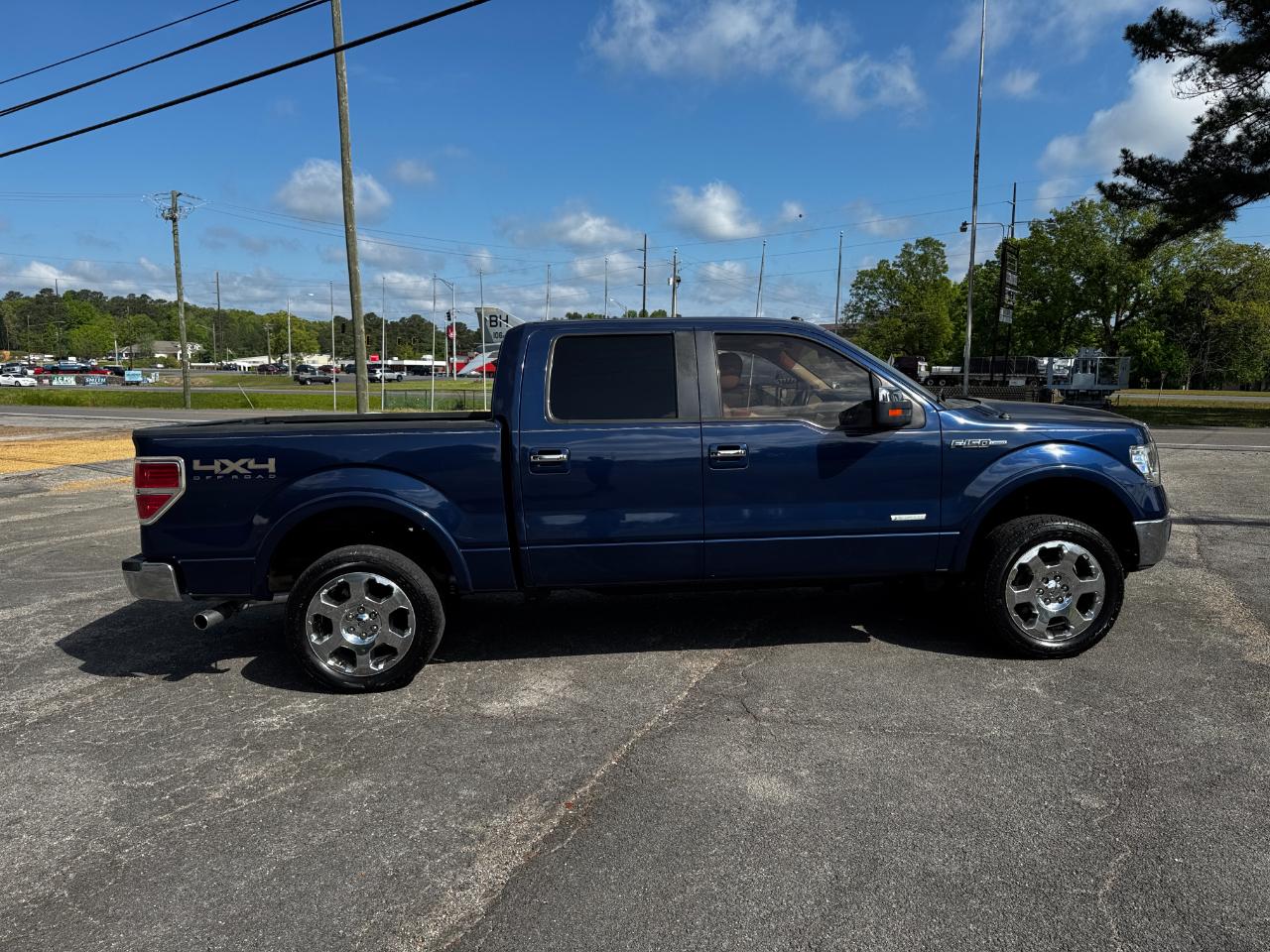Ford F-150 4WD SuperCrew 145" Lariat 2012