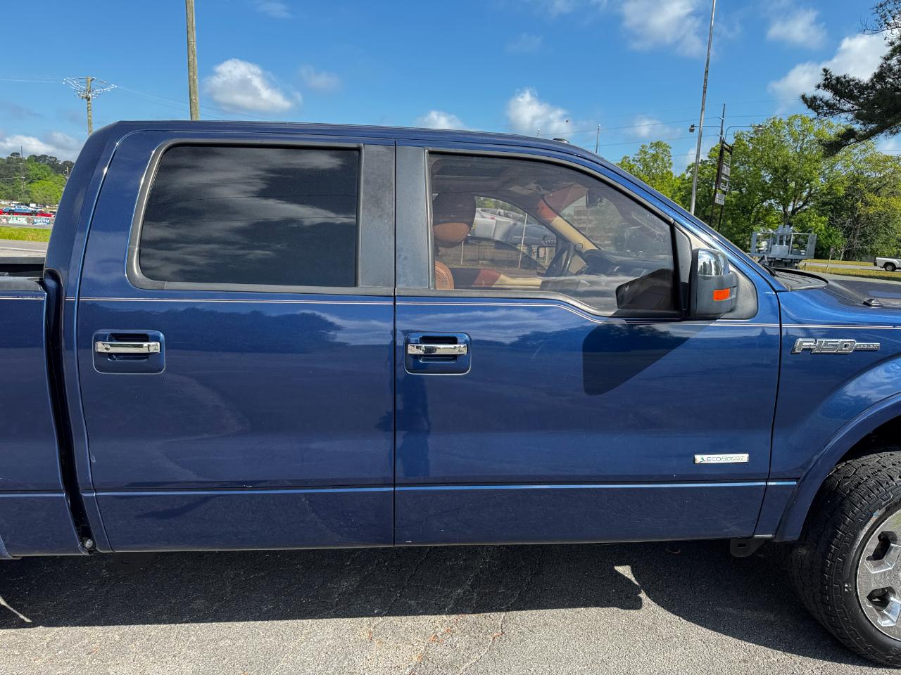 Ford F-150 4WD SuperCrew 145" Lariat 2012