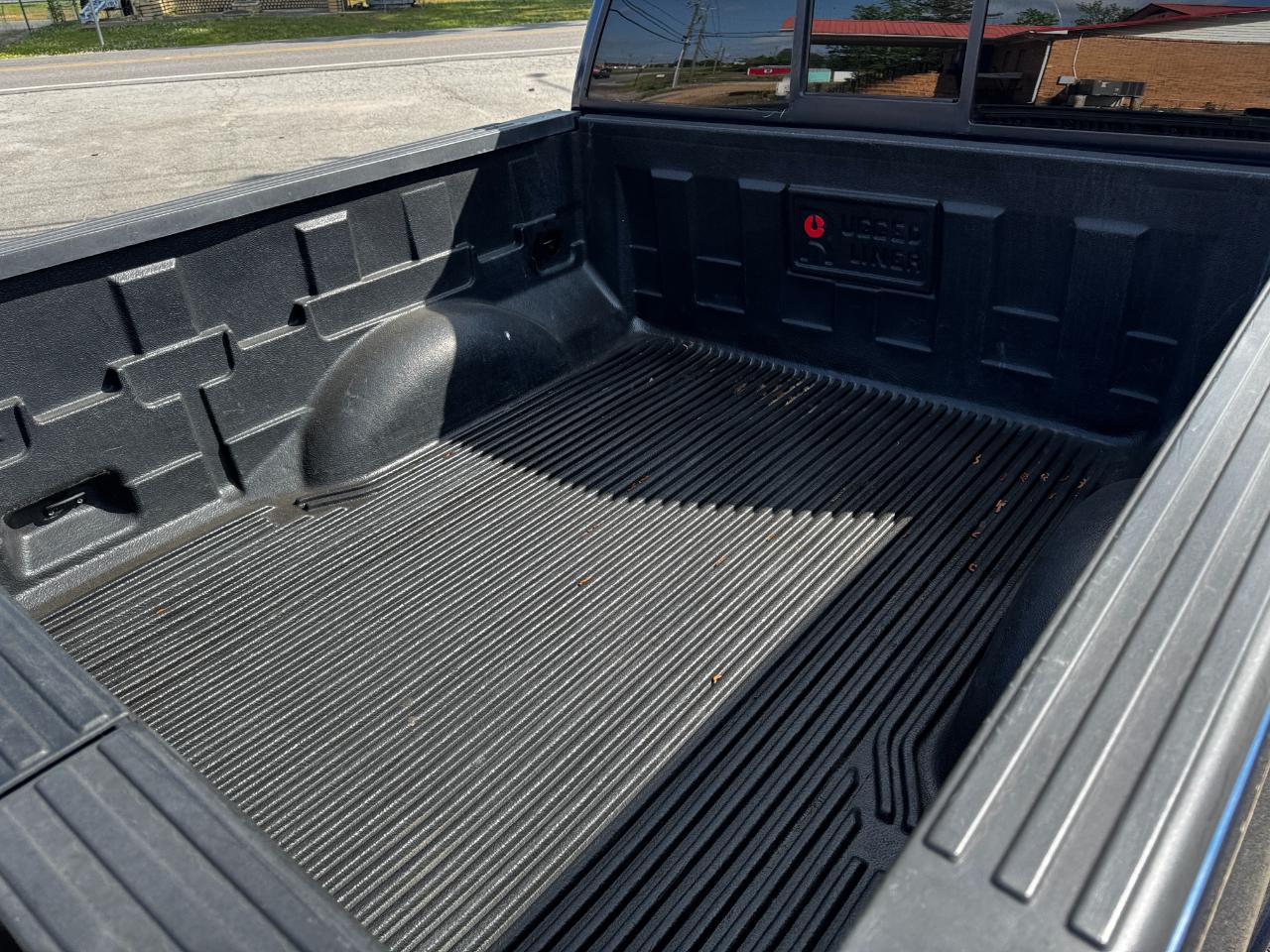 Ford F-150 4WD SuperCrew 145" Lariat 2012