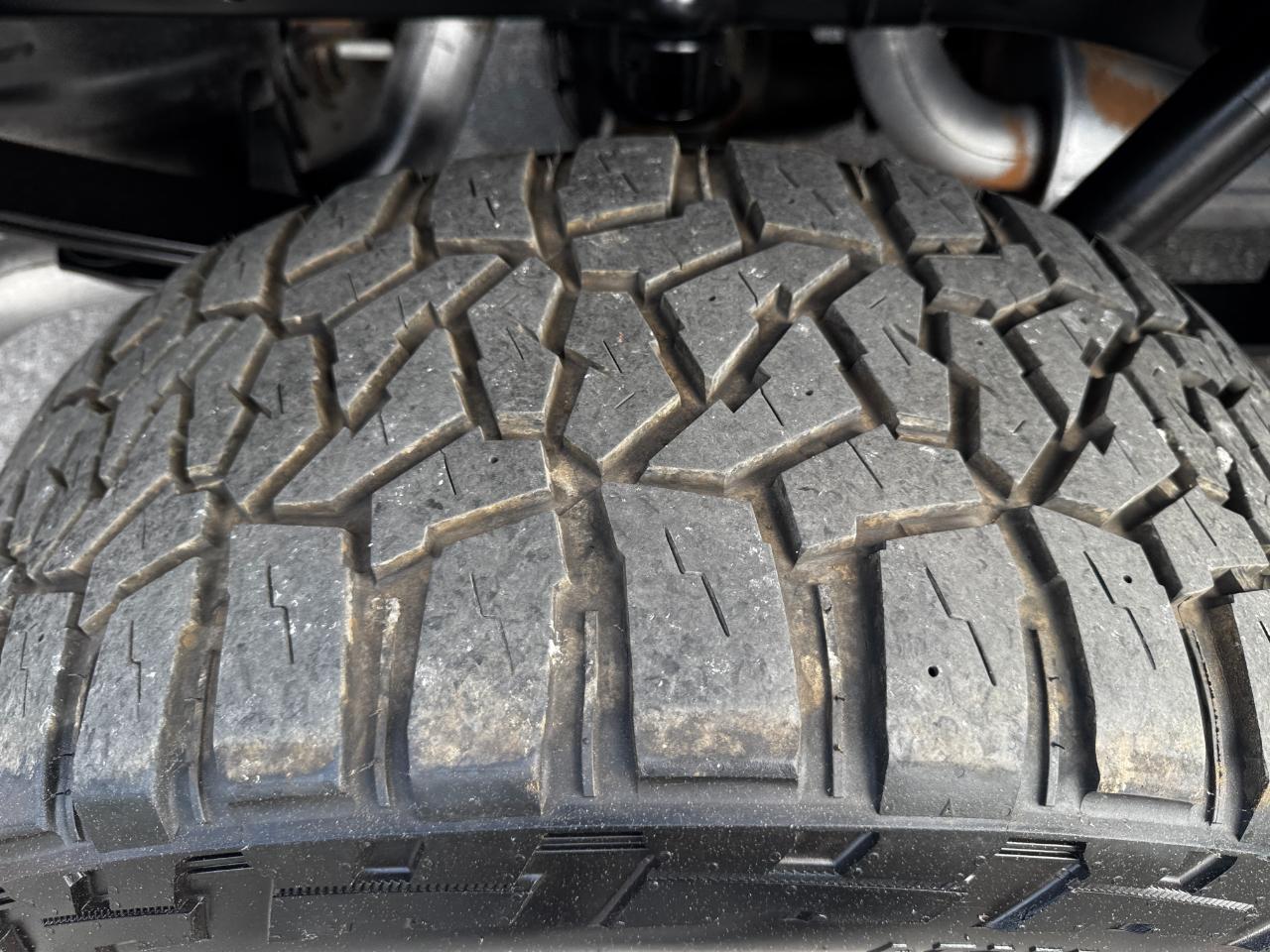 Ford F-150 4WD SuperCrew 145" Lariat 2015