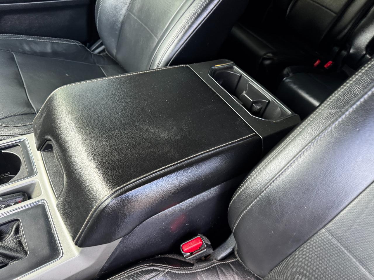 Ford F-150 4WD SuperCrew 145" Lariat 2015