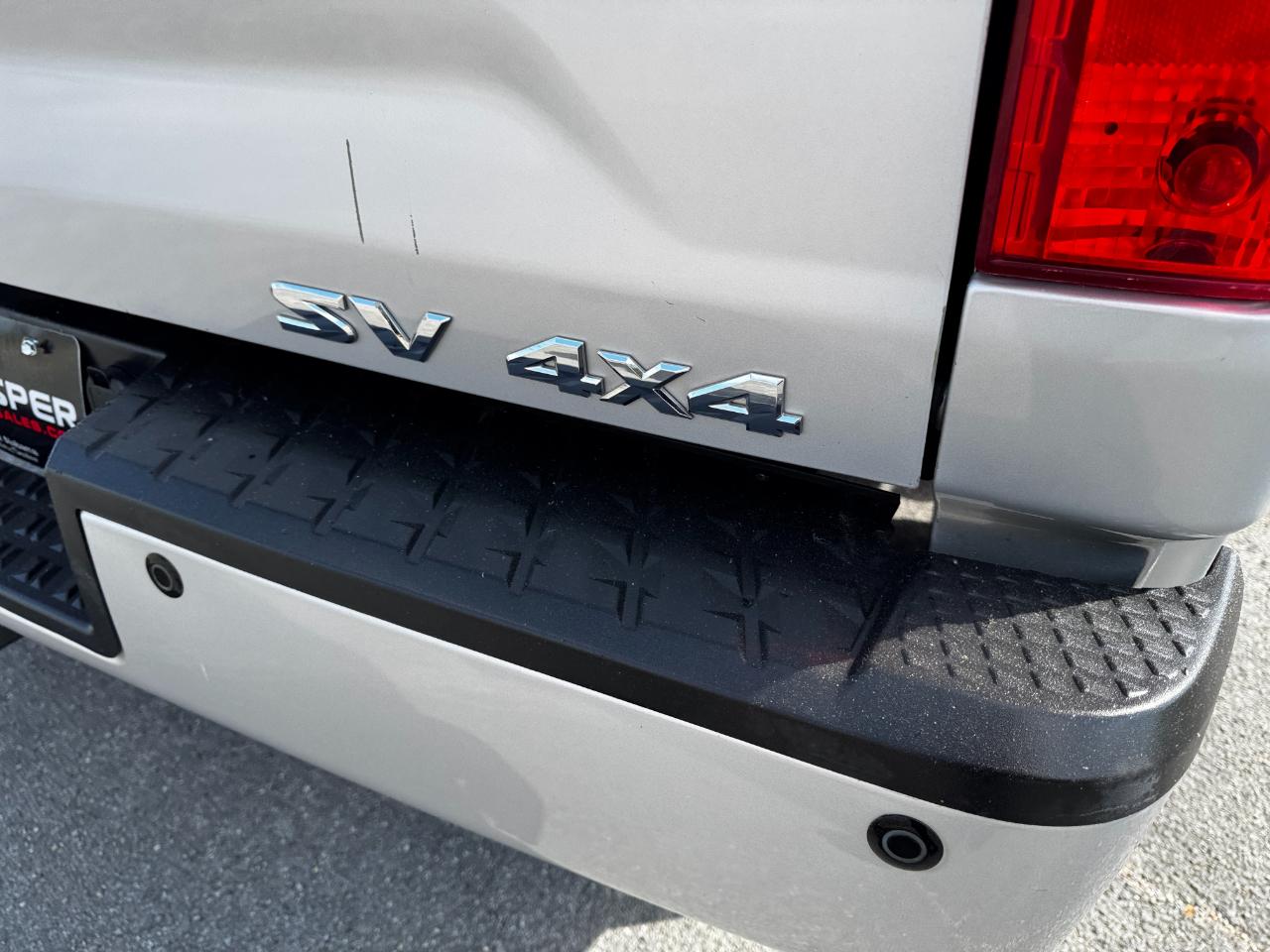 Nissan Titan 4x4 Crew Cab SV 2017