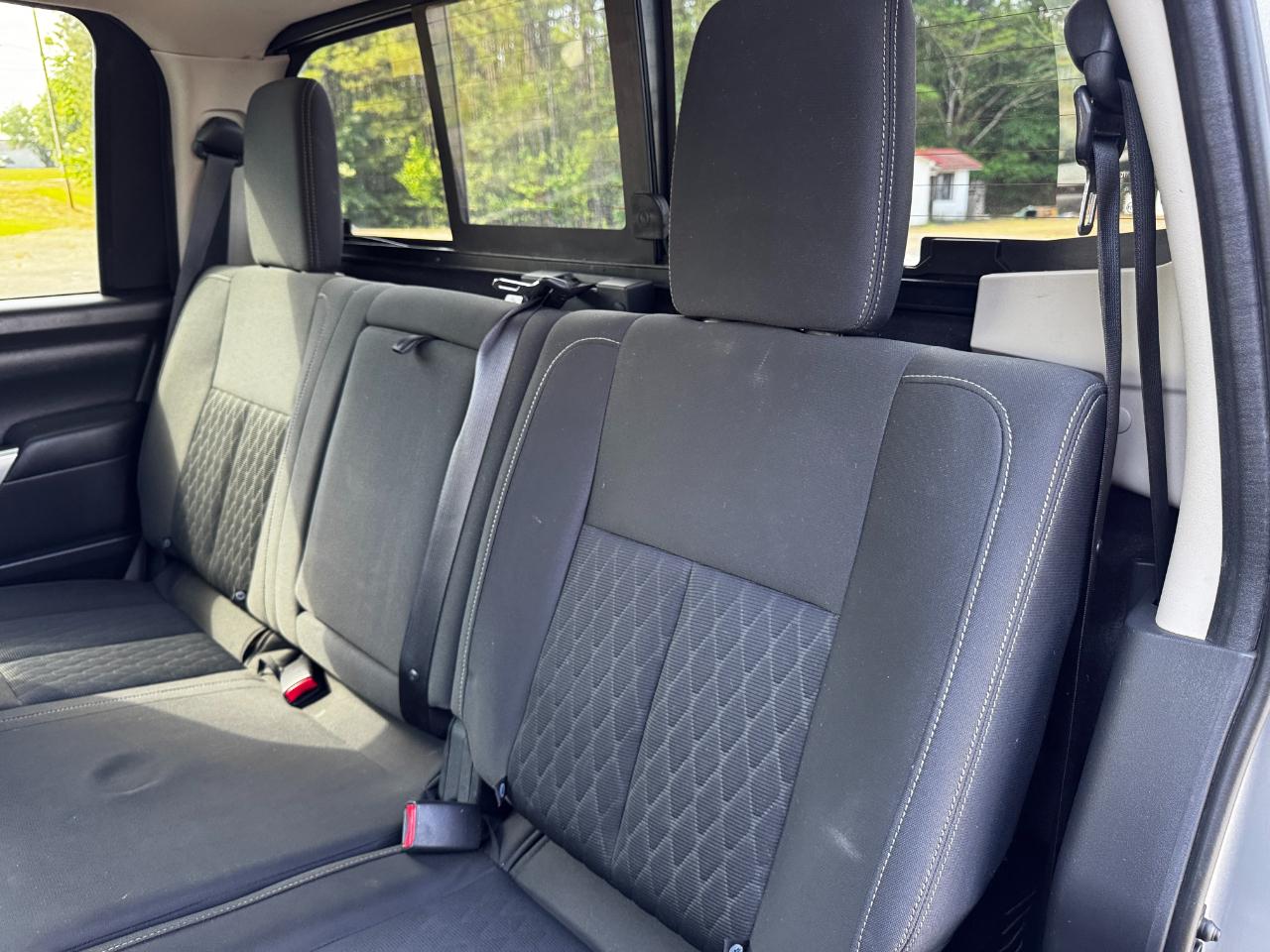 Nissan Titan 4x4 Crew Cab SV 2017