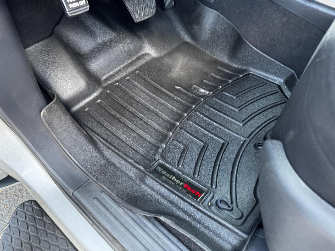 Nissan Titan 4x4 Crew Cab SV 2017