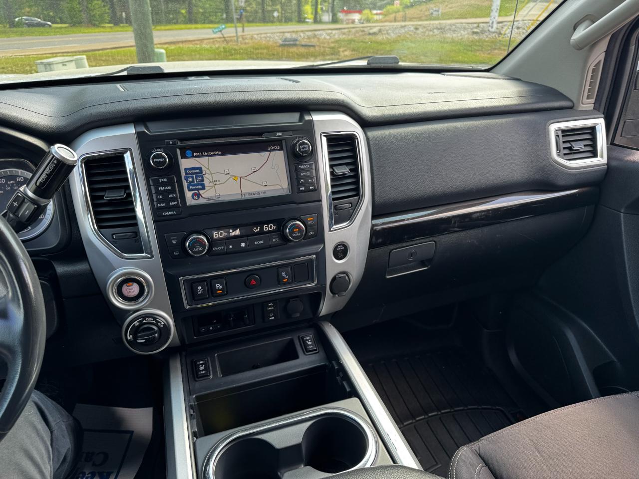 Nissan Titan 4x4 Crew Cab SV 2017