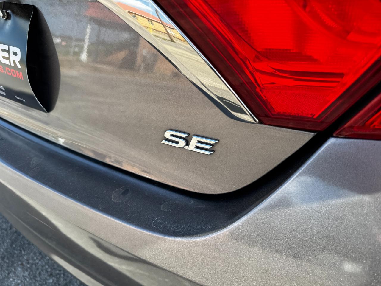 Toyota Camry 4dr Sdn I4 Auto SE (Natl) 2016