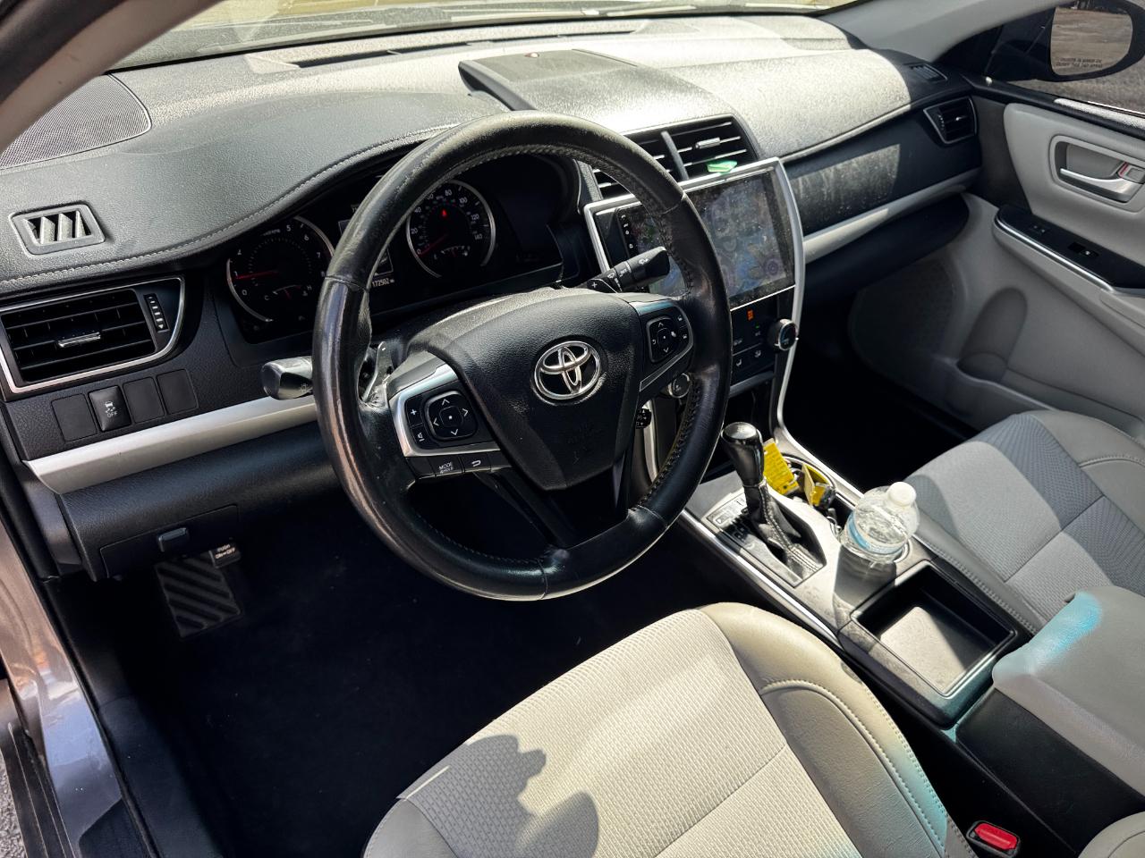 Toyota Camry 4dr Sdn I4 Auto SE (Natl) 2016