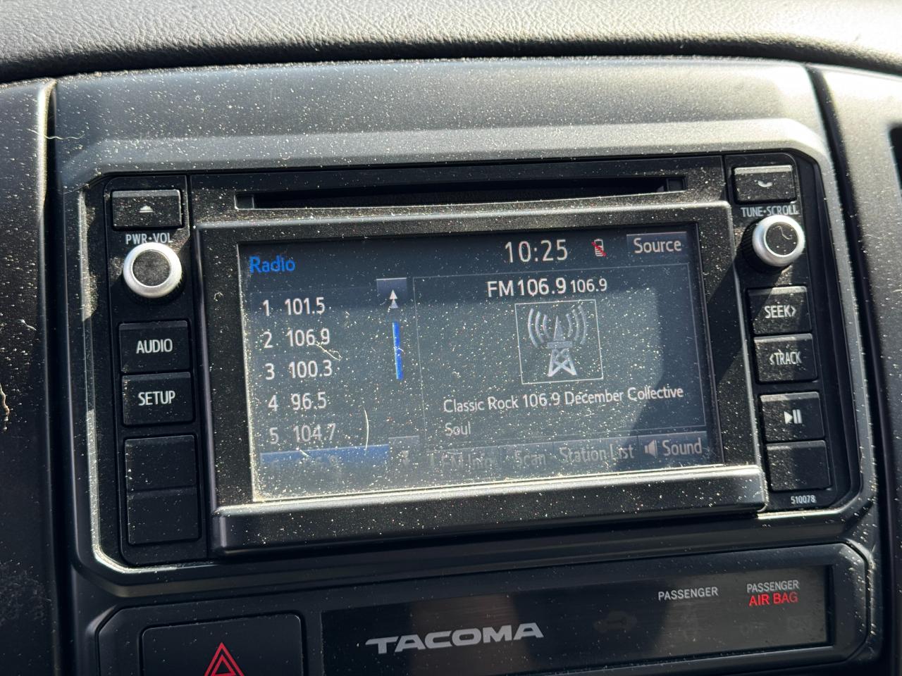 Toyota Tacoma 2WD Access Cab I4 AT (Natl) 2015