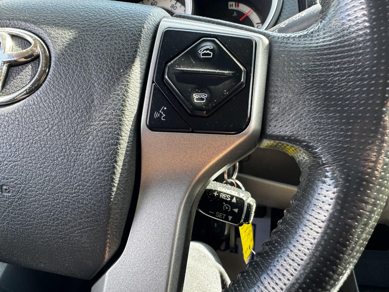 Toyota Tacoma 2WD Access Cab I4 AT (Natl) 2015