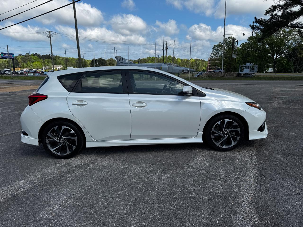 Toyota Corolla iM CVT (Natl) 2017