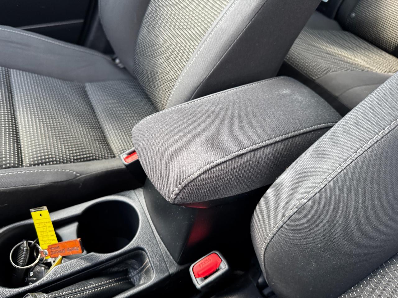 Toyota Corolla iM CVT (Natl) 2017