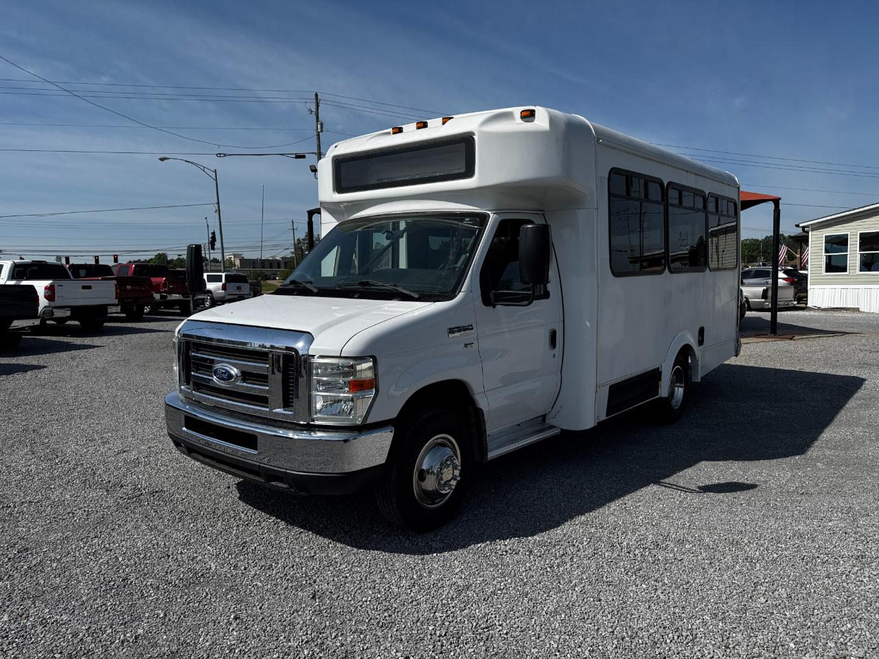 Ford E-Series Passenger Van  2016