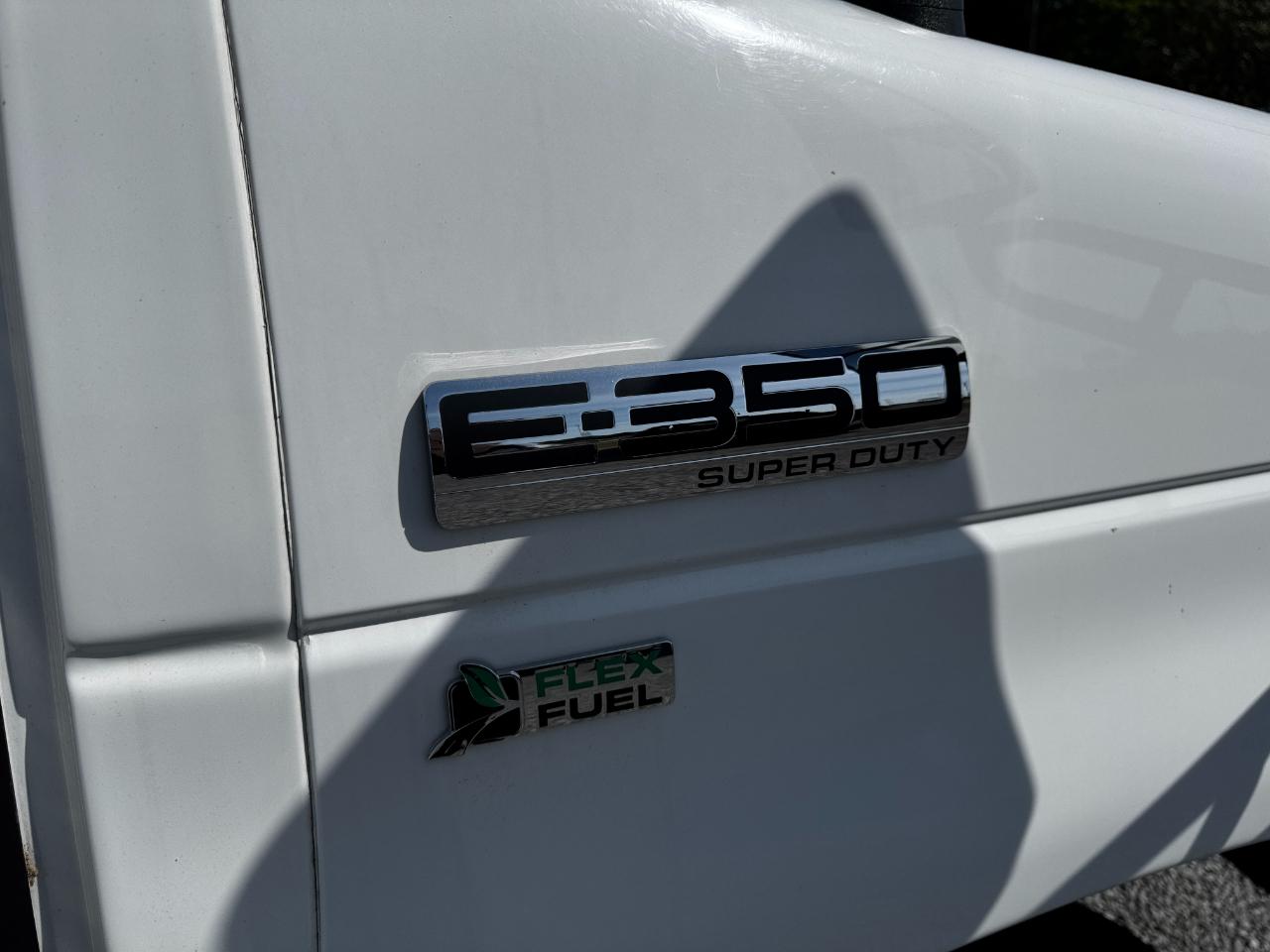 Ford E-Series Passenger Van  2016