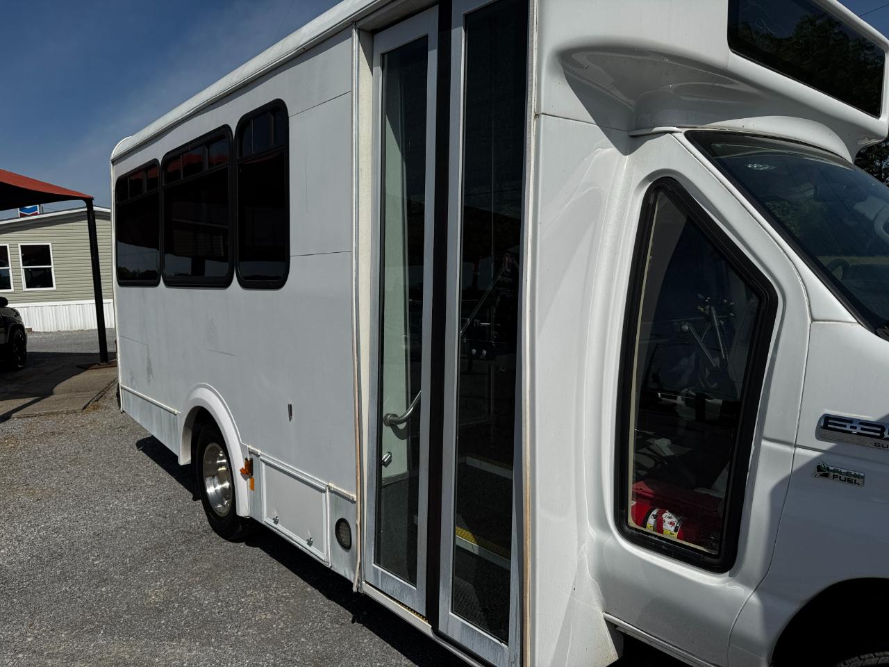 Ford E-Series Passenger Van  2016