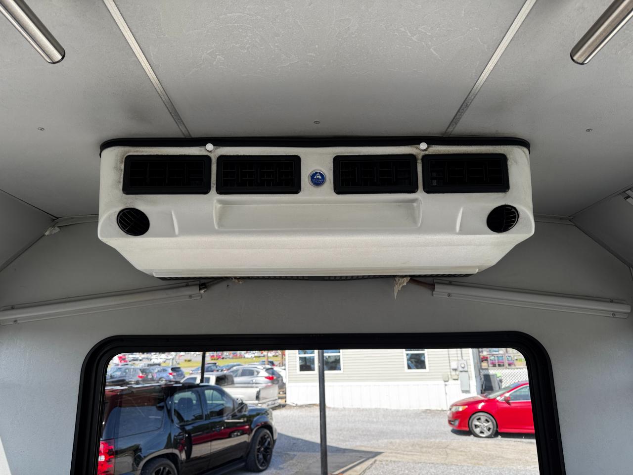 Ford E-Series Passenger Van  2016