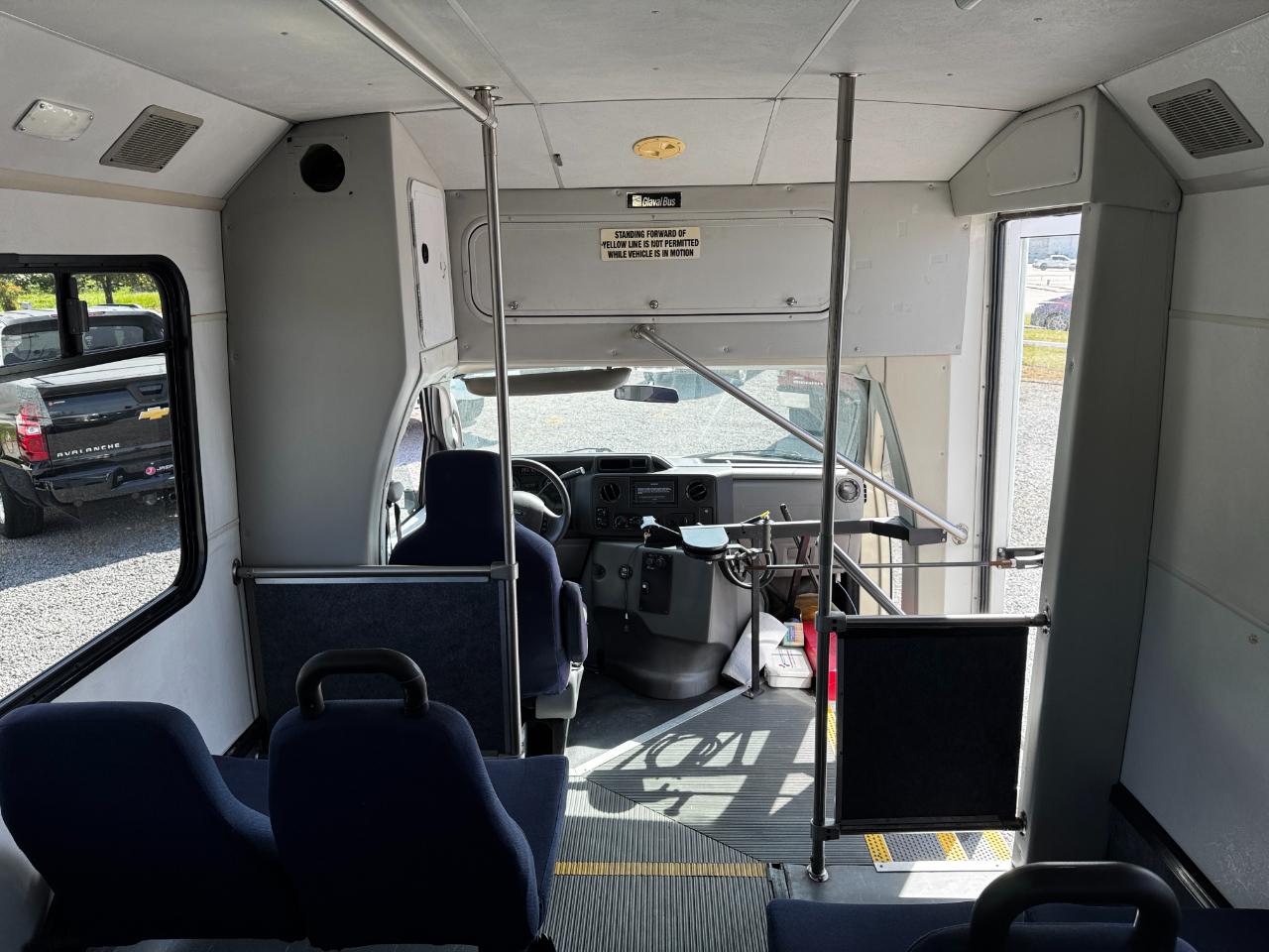 Ford E-Series Passenger Van  2016