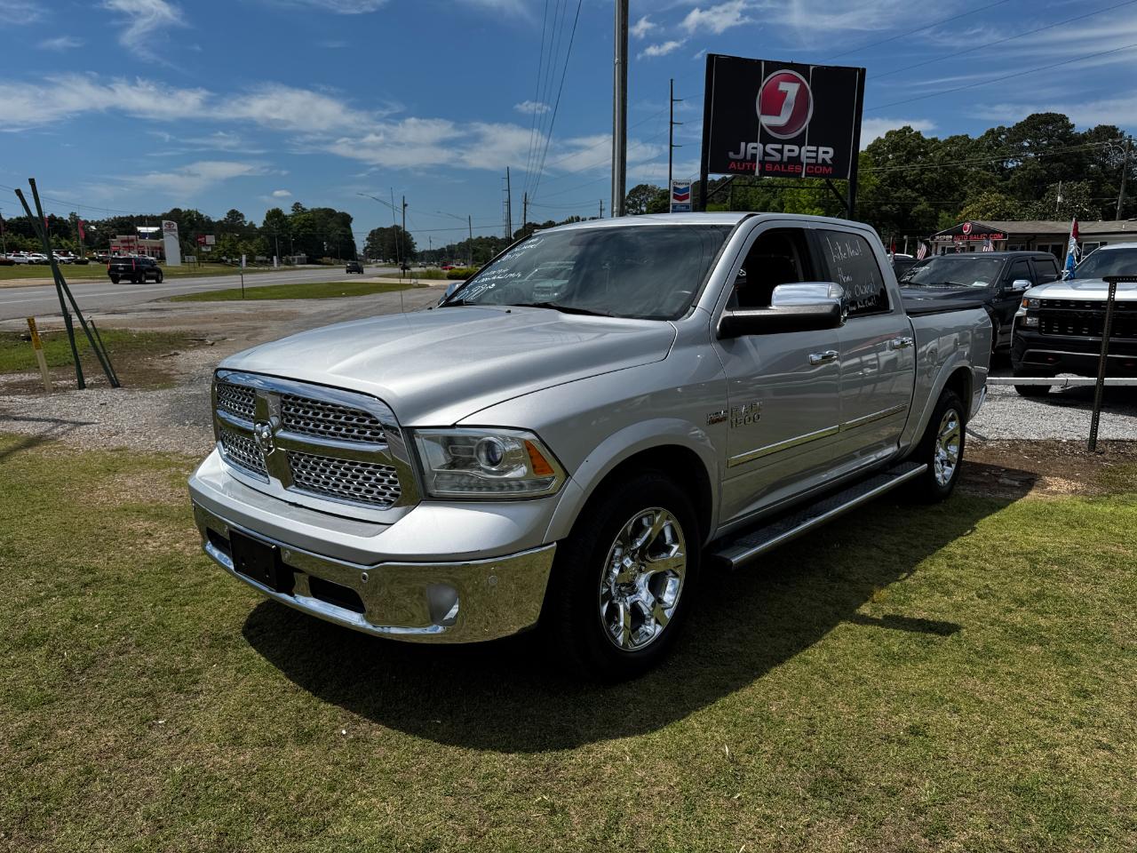 RAM 1500 2WD Crew Cab 140.5" Laramie 2014