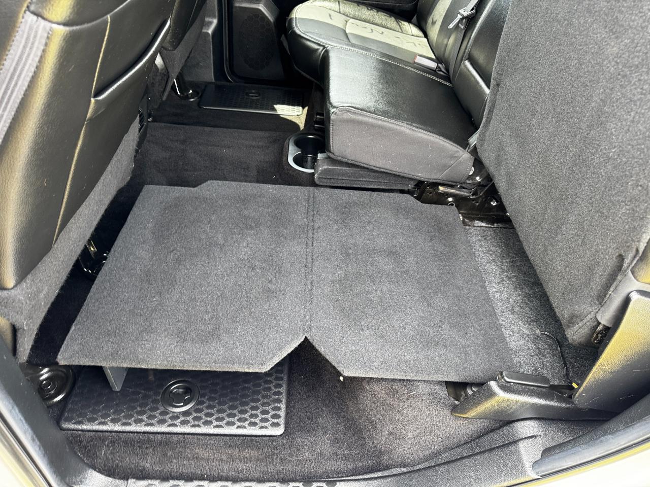 RAM 1500 2WD Crew Cab 140.5" Laramie 2014