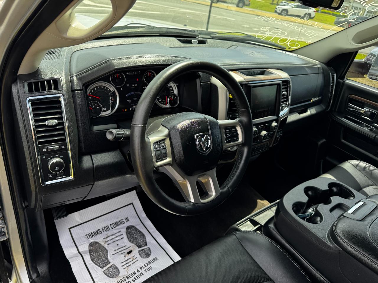 RAM 1500 2WD Crew Cab 140.5" Laramie 2014