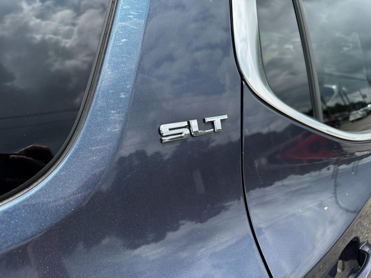 GMC Acadia FWD 4dr SLT w/SLT-2 2018