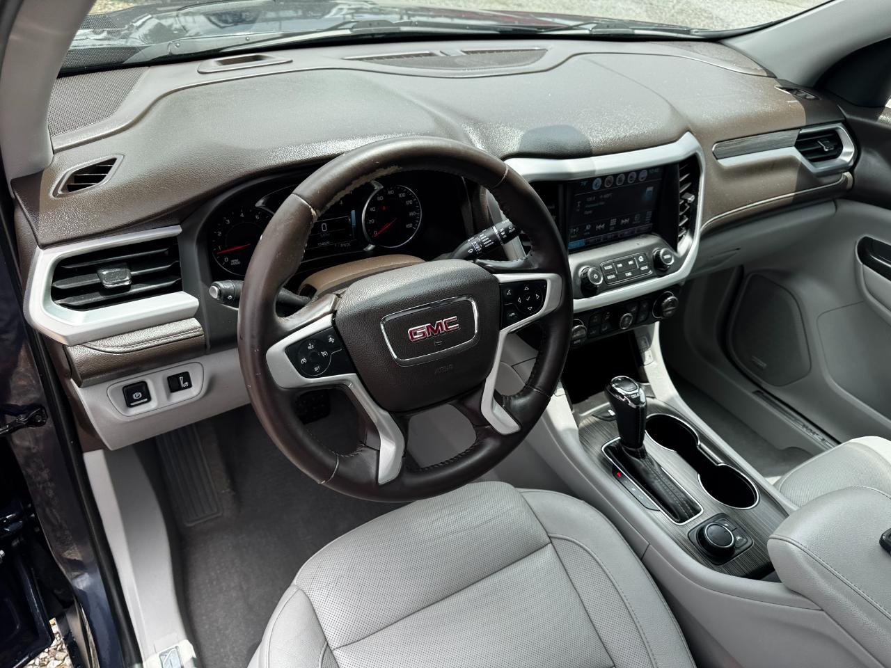 GMC Acadia FWD 4dr SLT w/SLT-2 2018