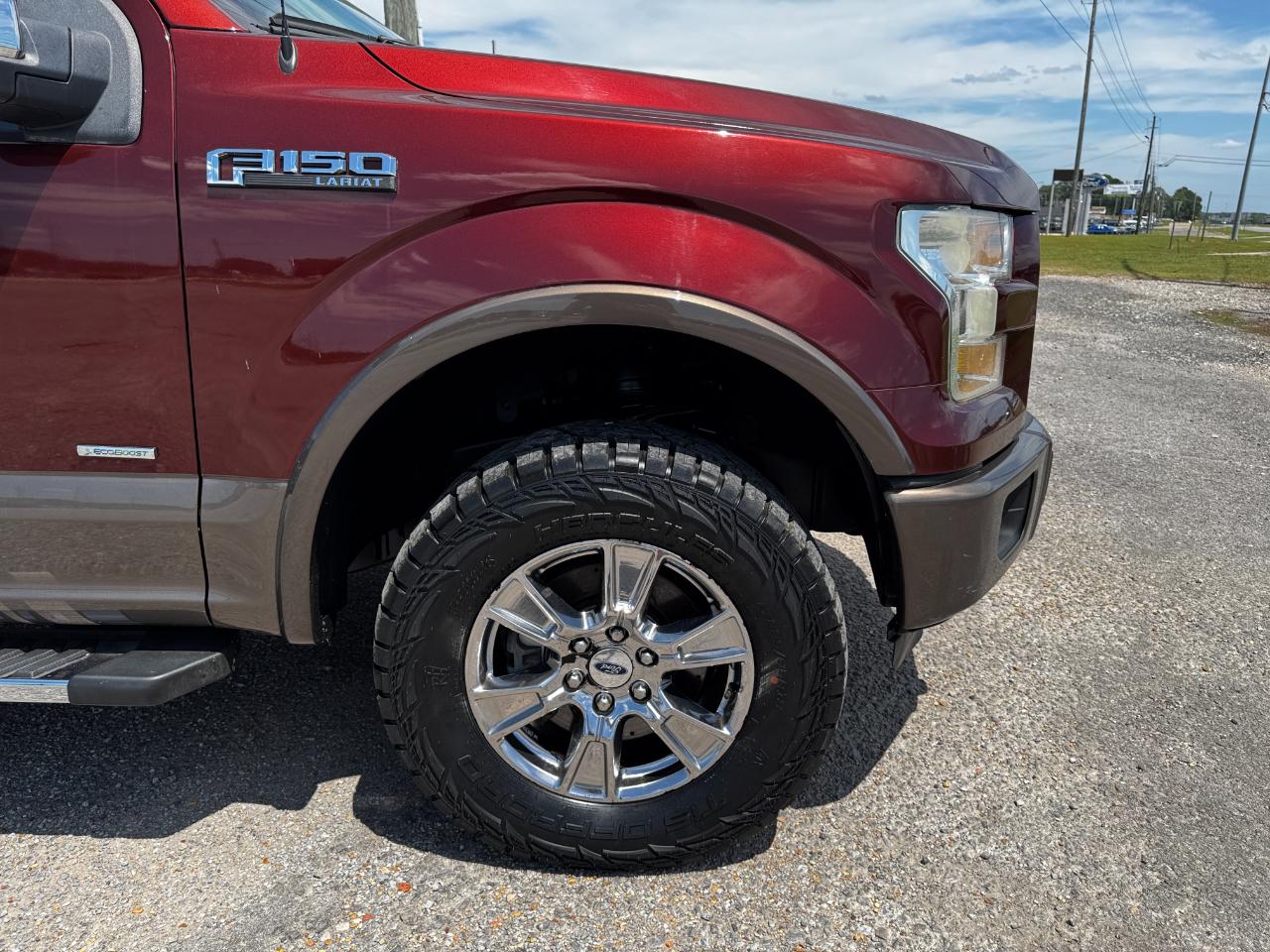 Ford F-150 4WD SuperCrew 145" Lariat 2016