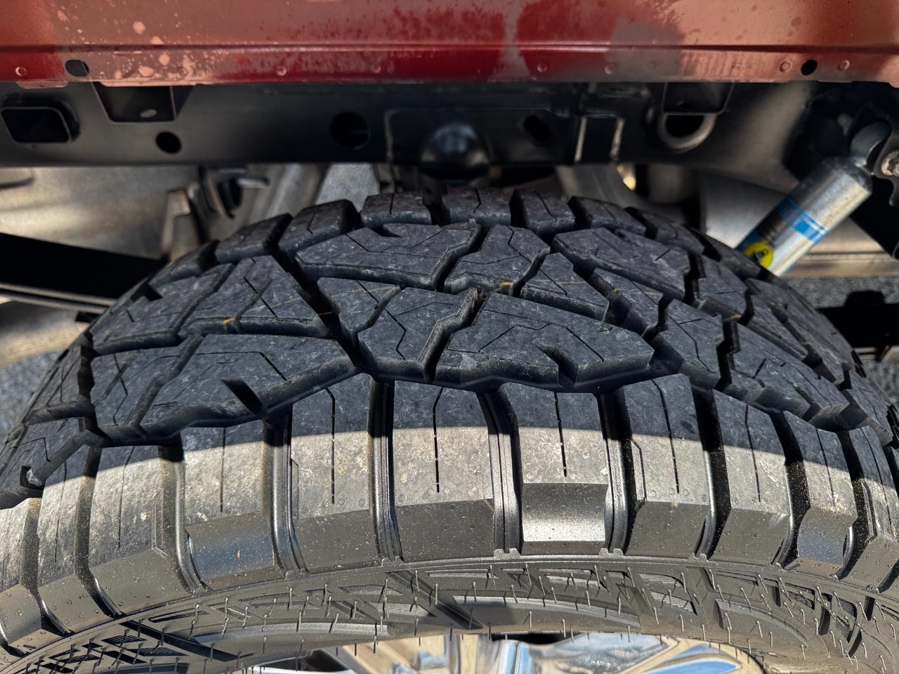 Ford F-150 4WD SuperCrew 145" Lariat 2016