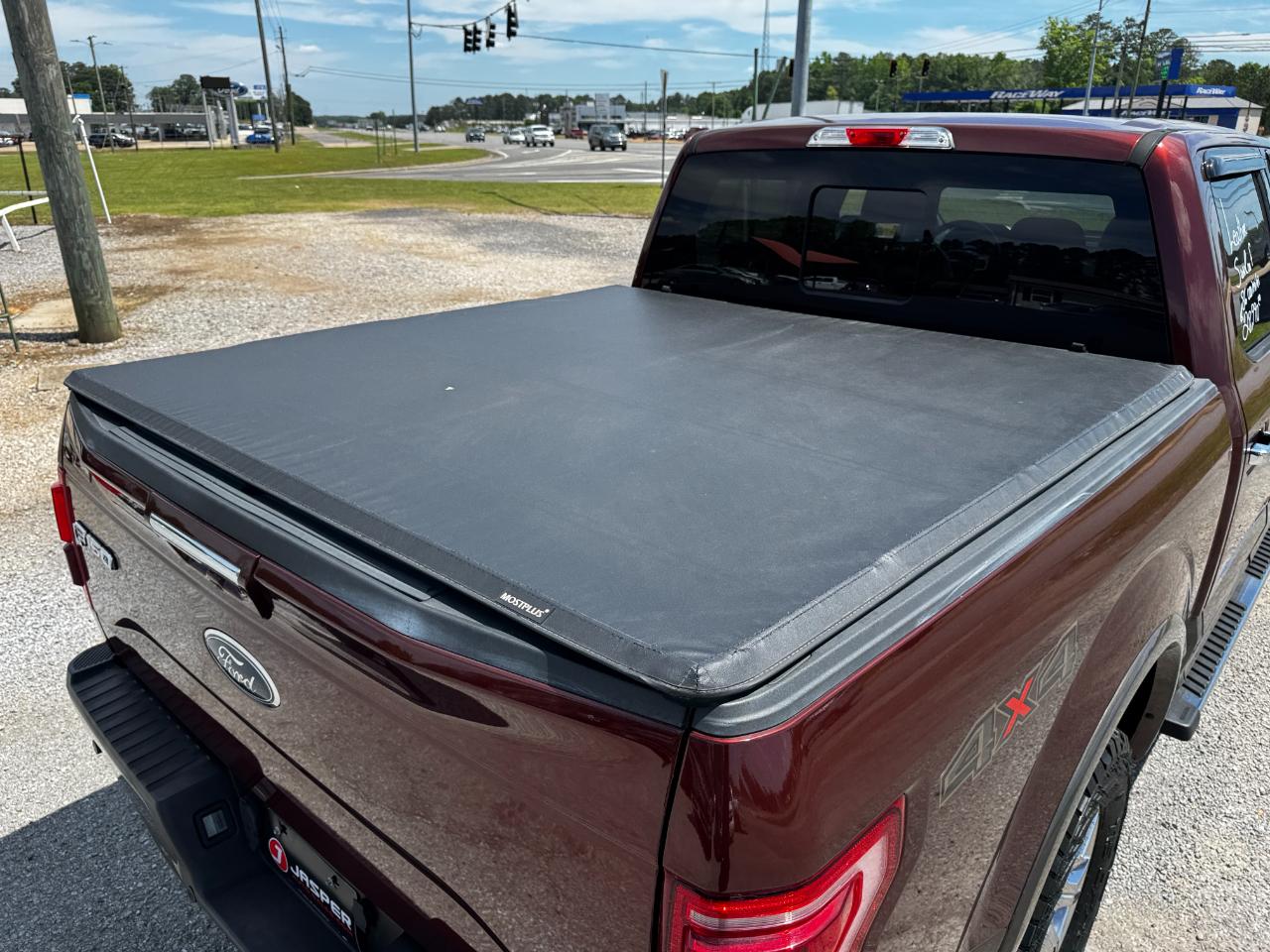 Ford F-150 4WD SuperCrew 145" Lariat 2016