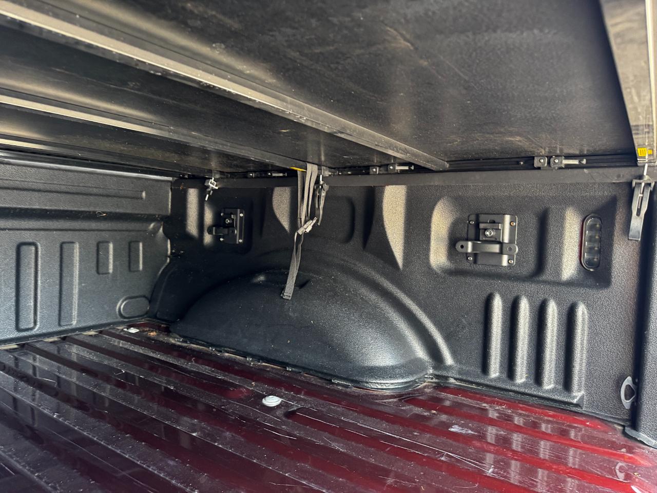 Ford F-150 4WD SuperCrew 145" Lariat 2016