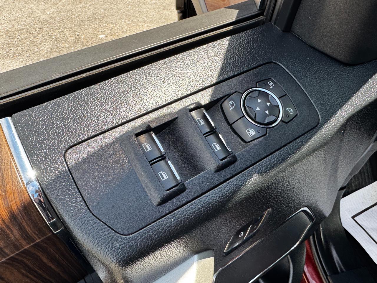 Ford F-150 4WD SuperCrew 145" Lariat 2016