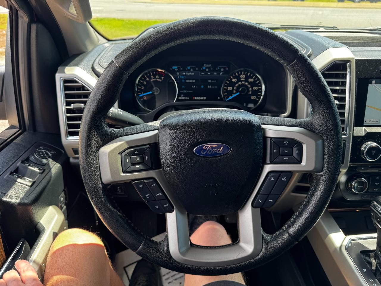Ford F-150 4WD SuperCrew 145" Lariat 2016