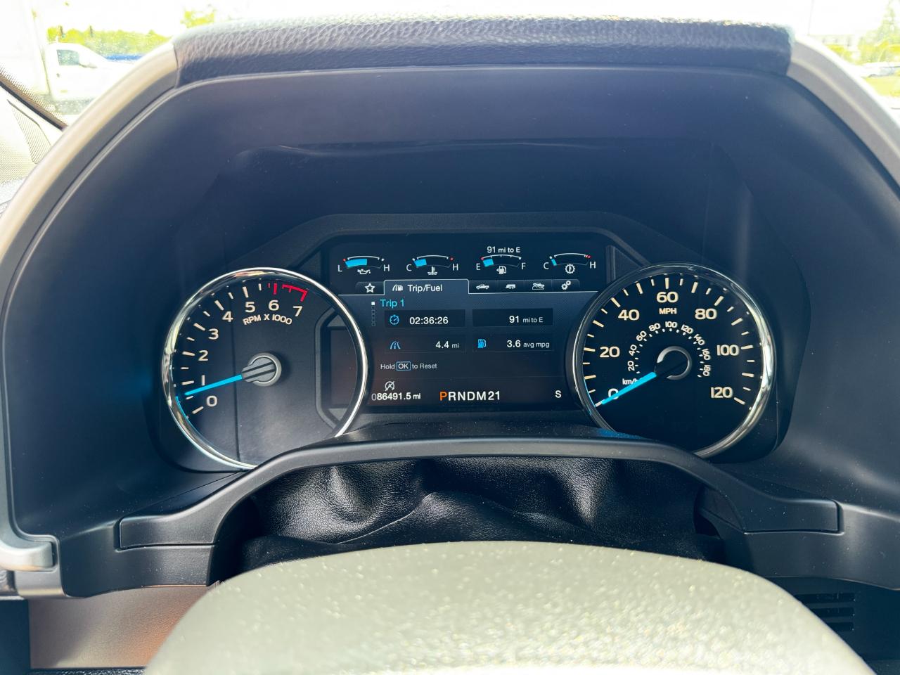 Ford F-150 4WD SuperCrew 145" Lariat 2016
