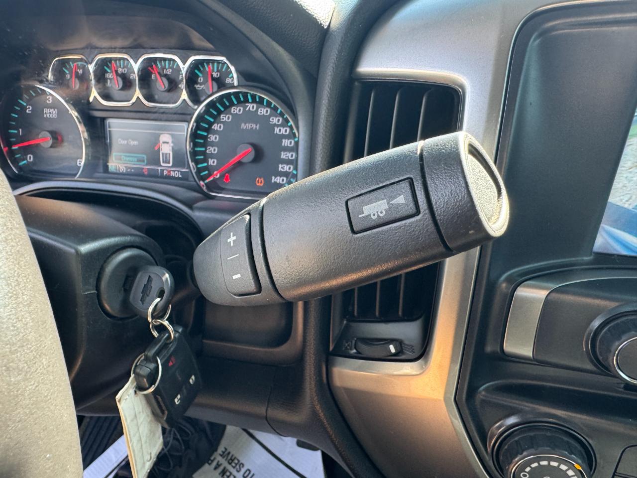 Chevrolet Silverado 1500 4WD Crew Cab 153.0" LT w/1LT 2017