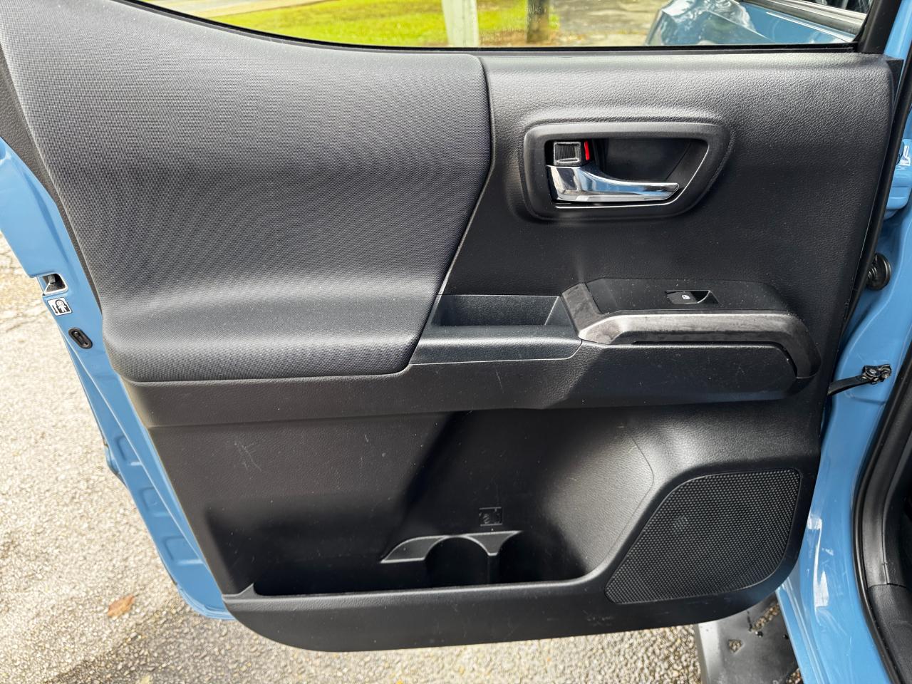 Toyota Tacoma TRD Off Road Double Cab 5' Bed V6 4x4 AT (Natl) 2019