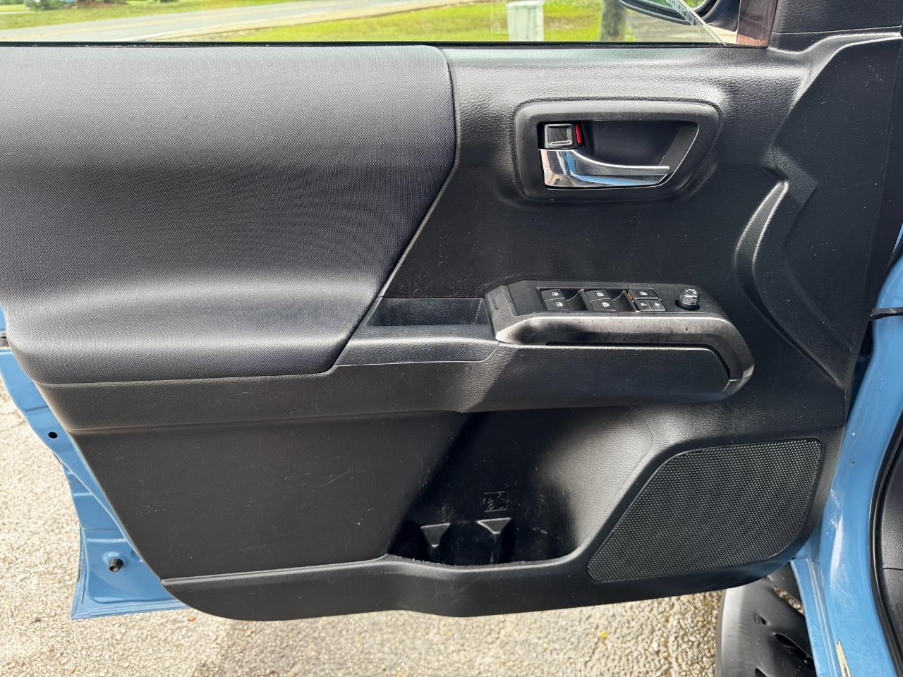 Toyota Tacoma TRD Off Road Double Cab 5' Bed V6 4x4 AT (Natl) 2019