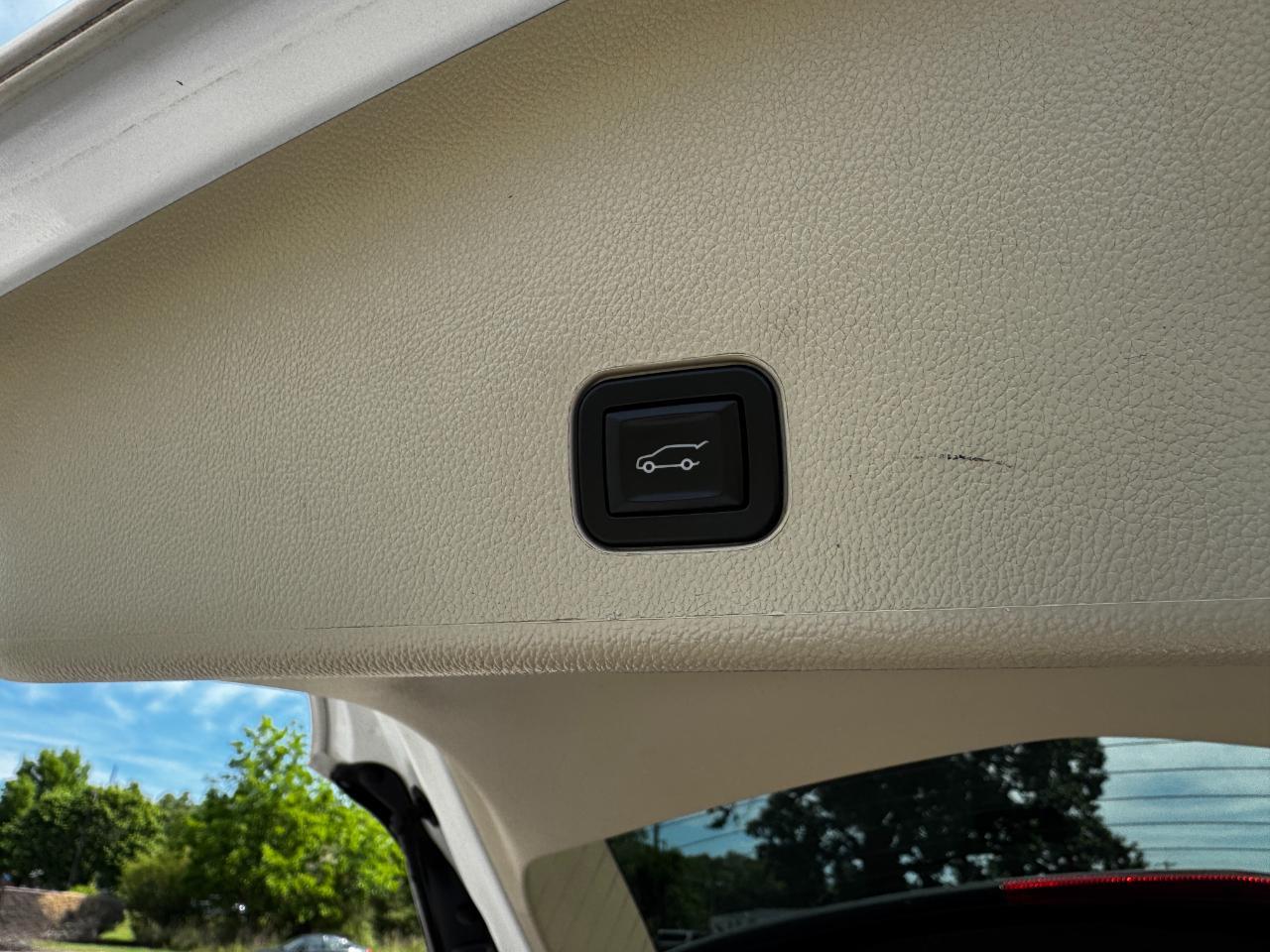 Cadillac SRX FWD 4dr Luxury Collection 2015