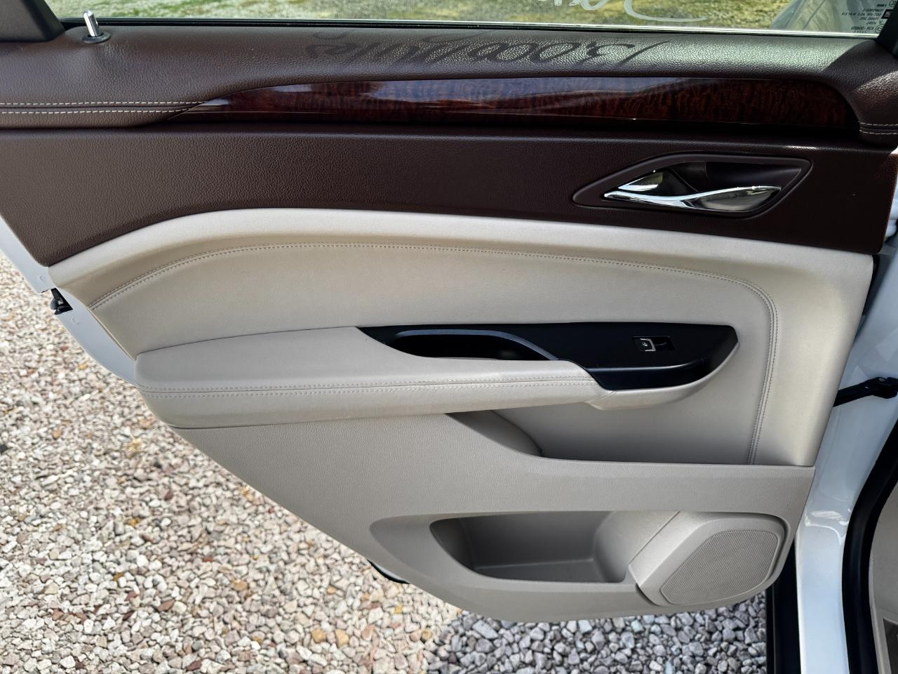 Cadillac SRX FWD 4dr Luxury Collection 2015