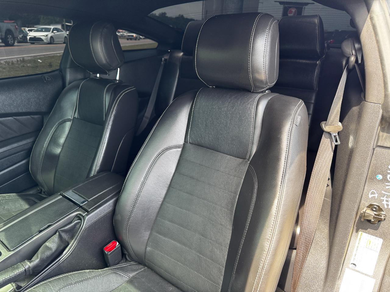 Ford Mustang 2dr Cpe V6 2014