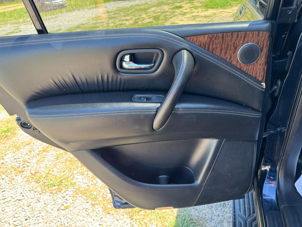Nissan Armada 4x2 Platinum 2018