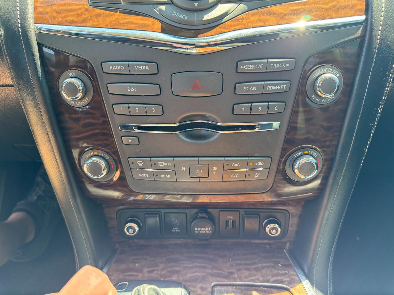 Nissan Armada 4x2 Platinum 2018