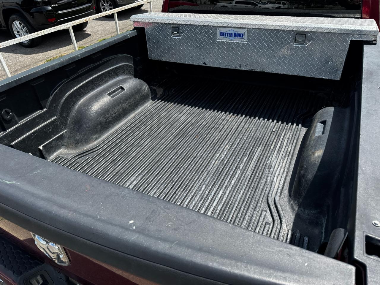 RAM 1500 Express 4x4 Quad Cab 6'4" Box 2018