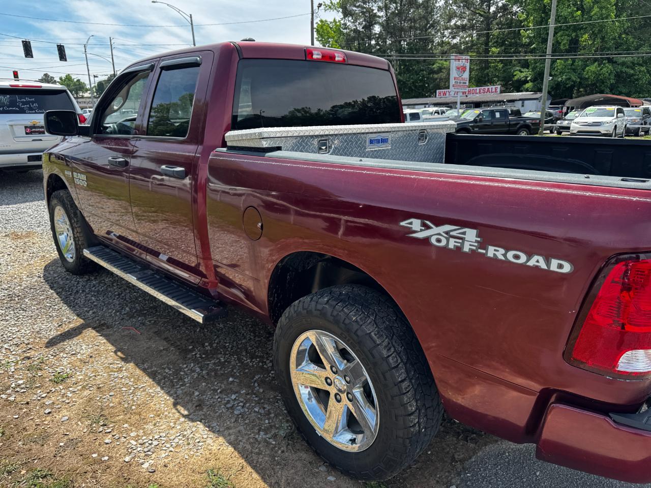 RAM 1500 Express 4x4 Quad Cab 6'4" Box 2018
