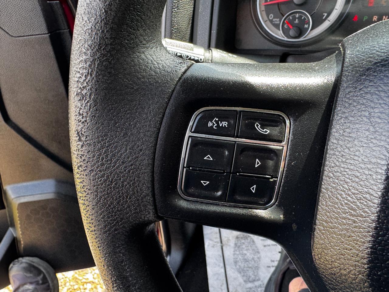 RAM 1500 Express 4x4 Quad Cab 6'4" Box 2018